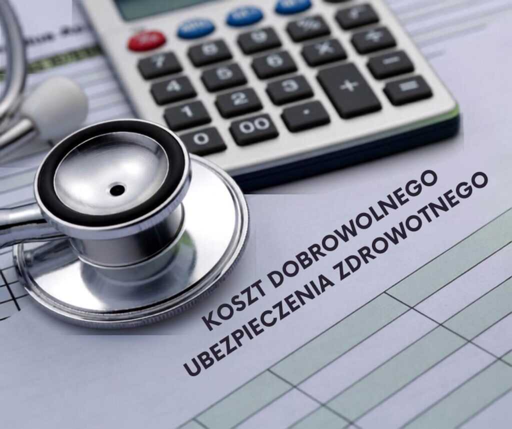 zdjęcie kalkulatora , stetoskopu i formularza jaki jest koszt dobrowolnego ubezpieczenia